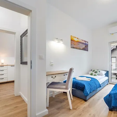 Horizon Park, Sun & Snow