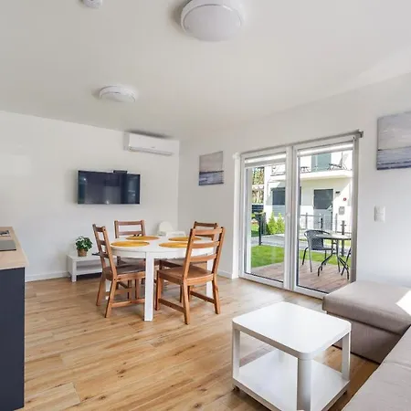 Horizon Park, Sun & Snow *