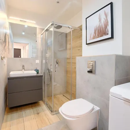 Horizon Park, Sun & Snow *