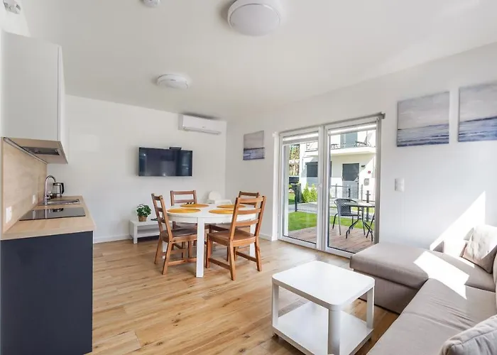 Horizon Park, Sun & Snow *